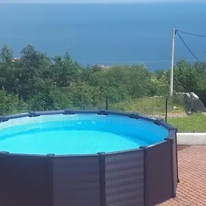 Adriana F. Apartman