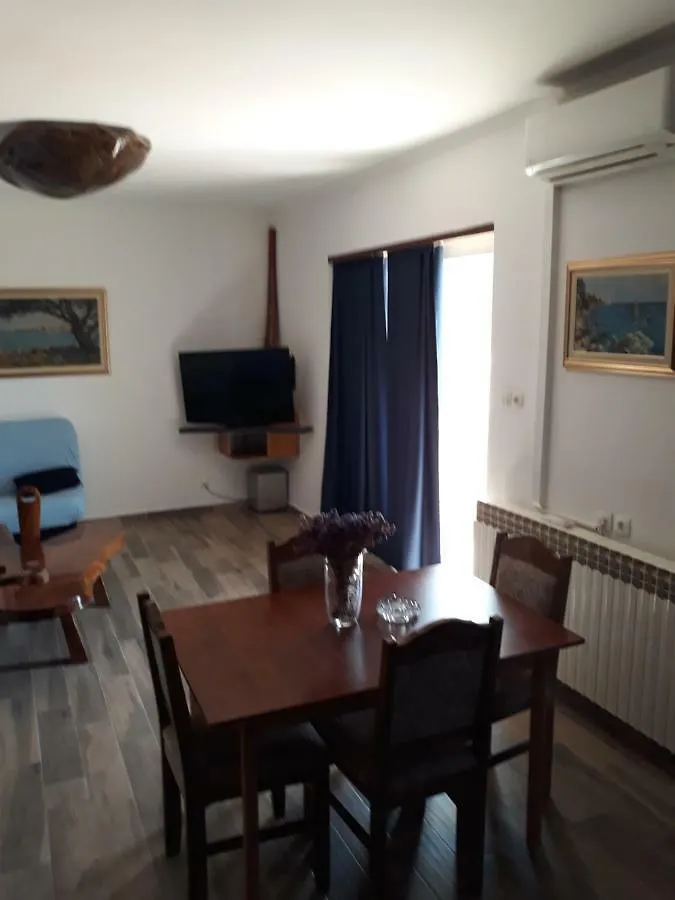 Banjol744 Apartment